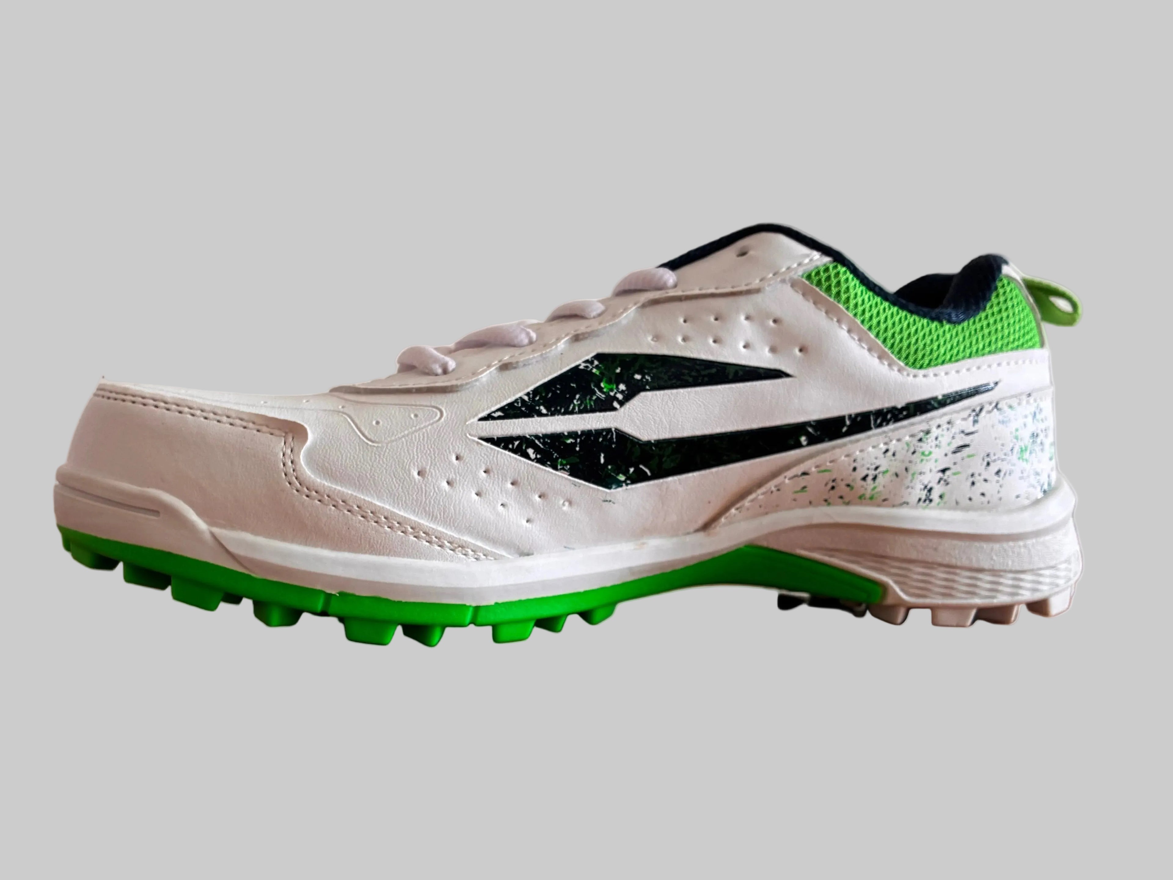 DSC Zooter XT Cricket Shoes | Lightweight Grip & Comfort | Sizes 5–9