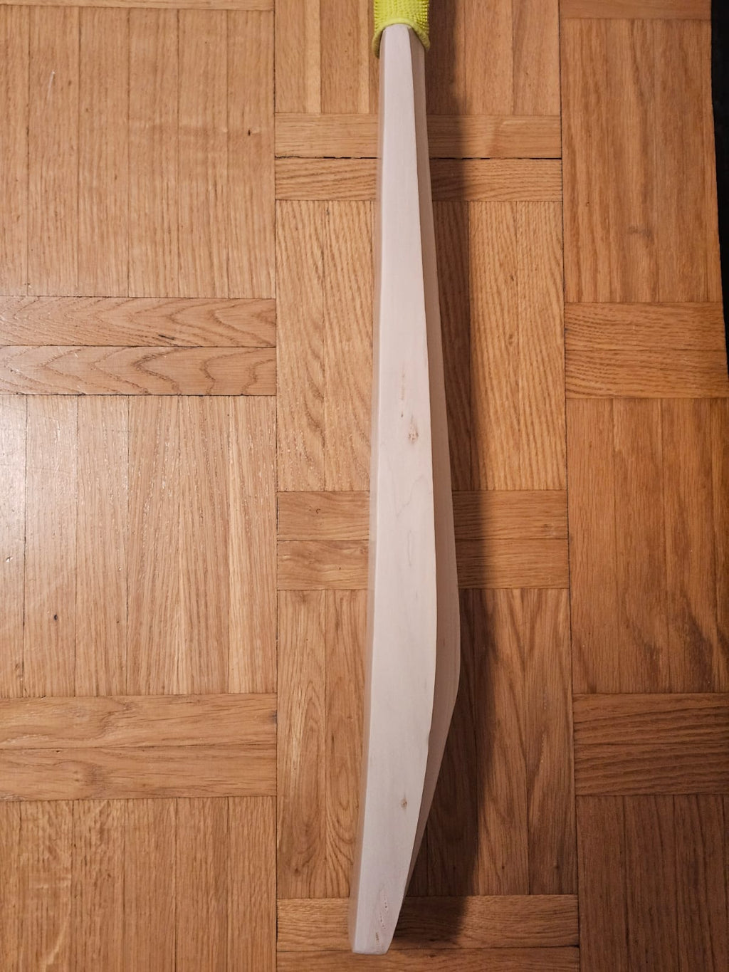English Willow Cricket Bat – Clean Grain, Full Profile