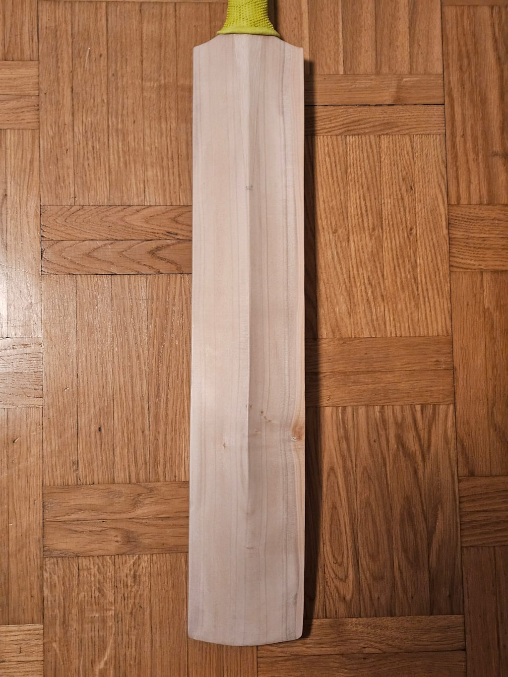English Willow Cricket Bat – Clean Grain, Full Profile