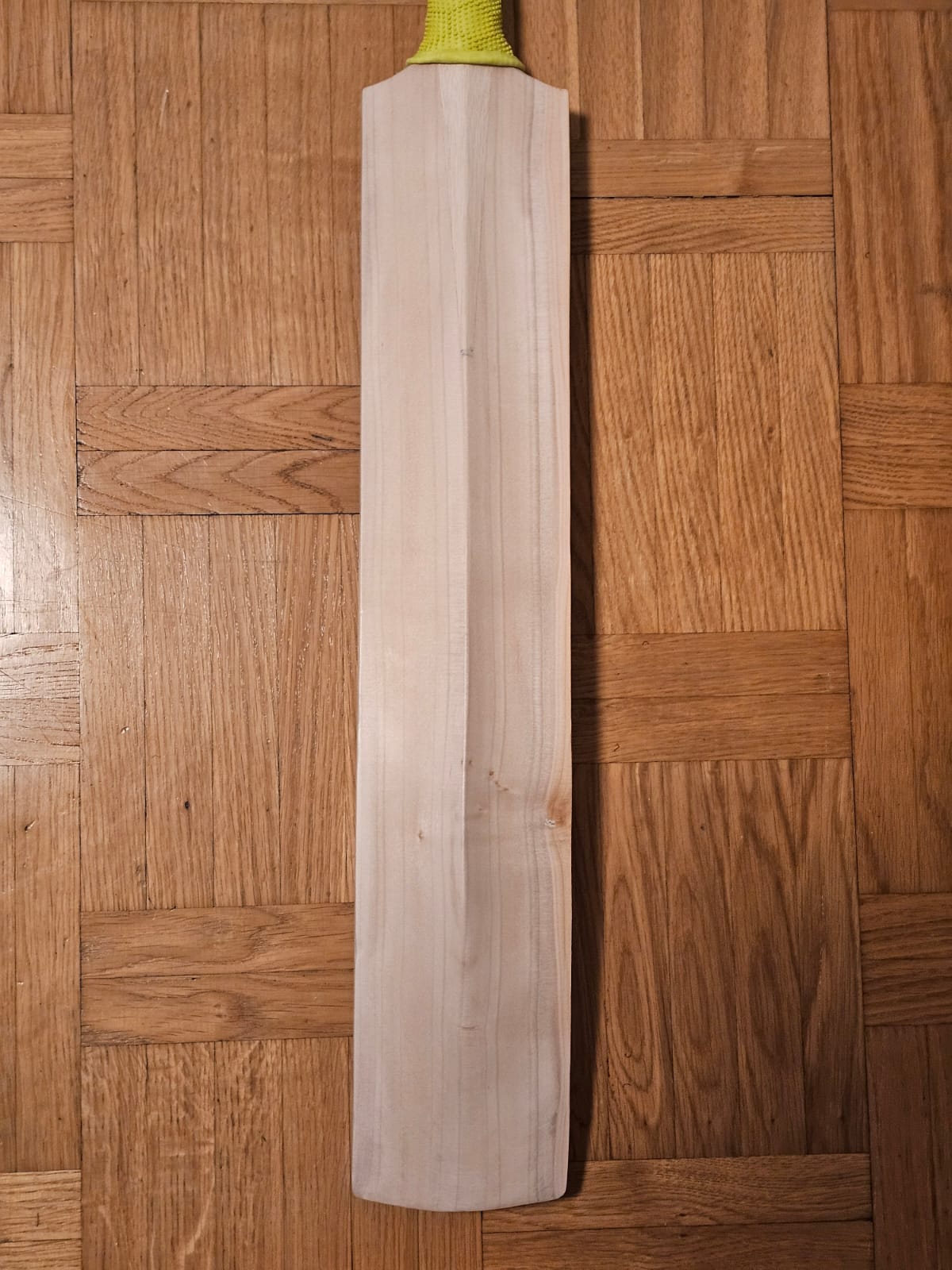 English Willow Cricket Bat – Clean Grain, Full Profile